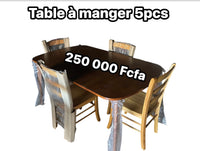 
              Table à manger avec 4 chaise
            