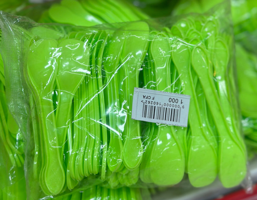 Cuillères en plastique