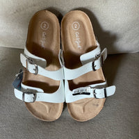 
              Cat & Jack REAGAN Ankle Strap Contoured Footbed Brown Sandals Toddler (Lot de 10,000 Fcfa )
            