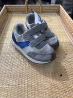 
              Chaussures Arrivage MM1227 Lot de 10,000 Fcfa
            