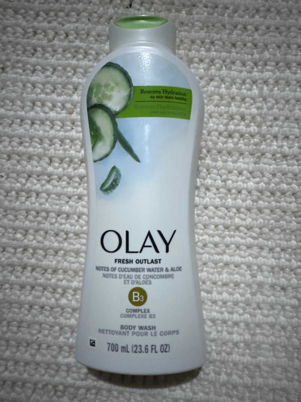 Olay Fresh Outlast Cucumber Water & Aloe Body Wash, 23.6 fl oz (700 ml)