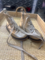 
              Chaussures Arrivage MM1227 Lot de 10,000 Fcfa
            