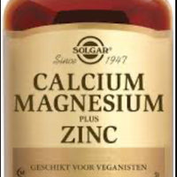 Solgar Calcium Magnesium Plus Zinc, 100 Tablets - Promotes Healthy Bones and Teeth - Supports Nerve & Muscle Function - Non GMO, Vegan, Gluten Free, Dairy Free, Kosher, Halal - 33 Servings DLC: 09/2028