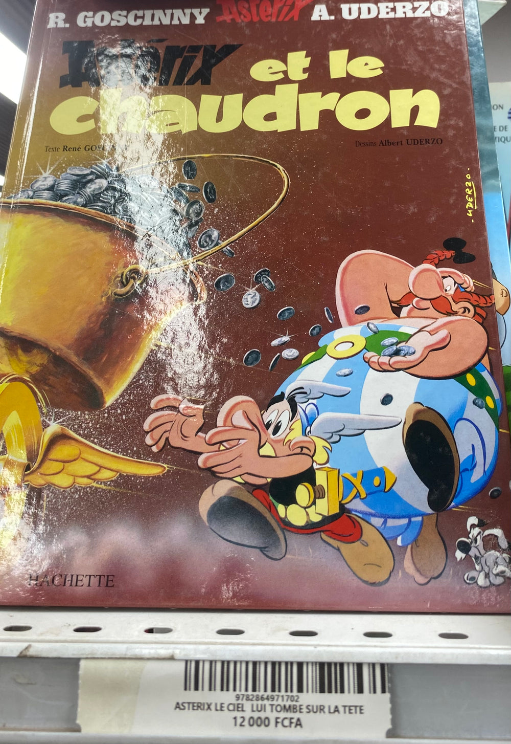 ASTÉRIX LE CIEL LUI TOMBE SUR LA TETE