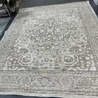 
              Feizy Jewel 8X10 Rug (240cm x 3m) Lot de 170,000 Fcfa
            