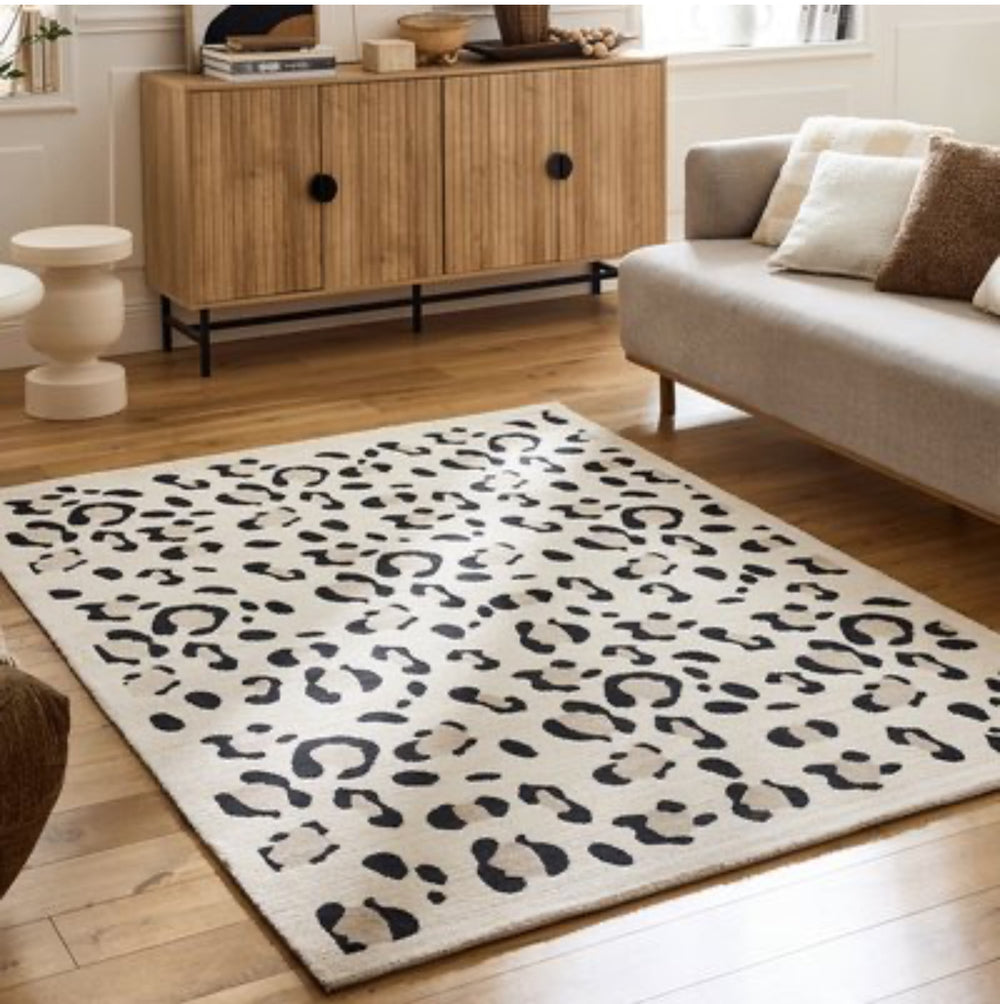 Oguz Gradient Tan Faux Sheepskin Fur Area Rug
(1m50 x 2m10)