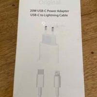 USB-C 20W power adapter USB-C Charge cable