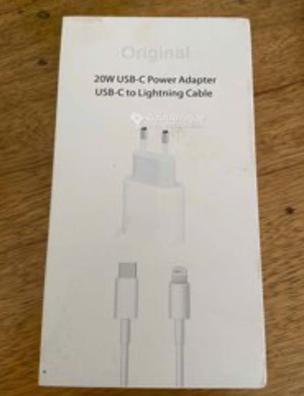 USB-C 20W power adapter USB-C Charge cable