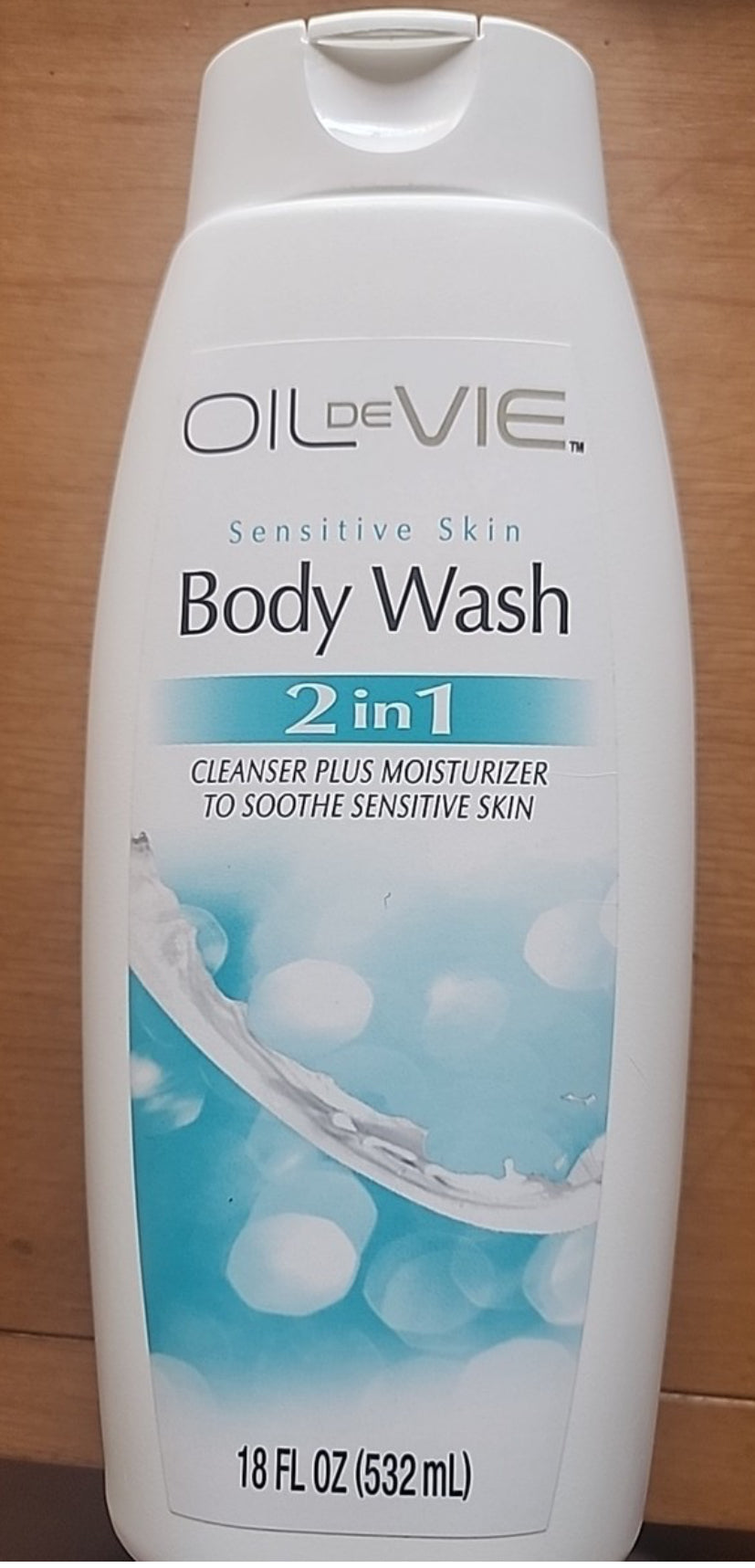 Oil De Vie Ultra Moisturizing Body Wash 2 in 1 Cleanser + Moisturizer 18 Oz (532ml)