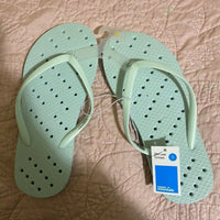 Target-flip-flop-sandals-for-women Taille M
