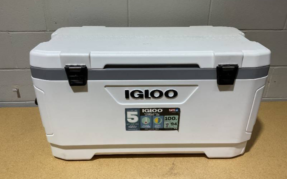 Igloo Latitude 100qt Marine Cooler 94L 149 cans