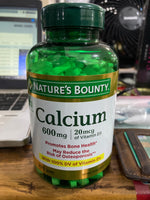 
              Calcium 20mcg de vitamine D3 600mg Favorise la santé des os Peut réduire le risque d'ostéoporose** Avec 100% DV de vitamine D3
 25ct DLC: DEC25
            
