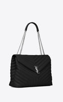 
              Yves Saint Laurent Loulou Large en Cuir Matelassé Black / Storm
            