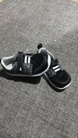 
              Chaussures Arrivage MM1227 Lot de 10,000 Fcfa
            