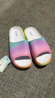 
              Chaussures Arrivage MM1227 Lot de 5,000 Fcfa
            