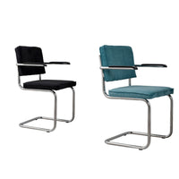 
              Chaise cantilever noire Ridge Kink Chair
            