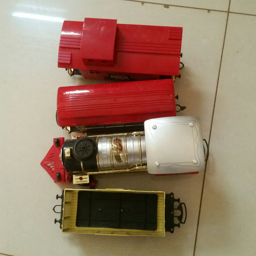 FAO Schwarz Train Set Motorized with Sound Redblacksilver
