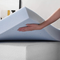 
              Lucid Housse en mousse de viscoélastique en gel et couvre-matelas Lucid avec fermeture à glissière
            