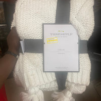 Threshold Chenille Cable Knit Reverse to Sherpa Throw Blanket 50" X 60" Cream