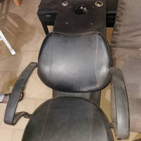 Shampoo backwash chair with footrest