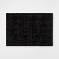 17"x24" Chunky Chenille Memory Foam Bath Rug Black - Room Essentialsa