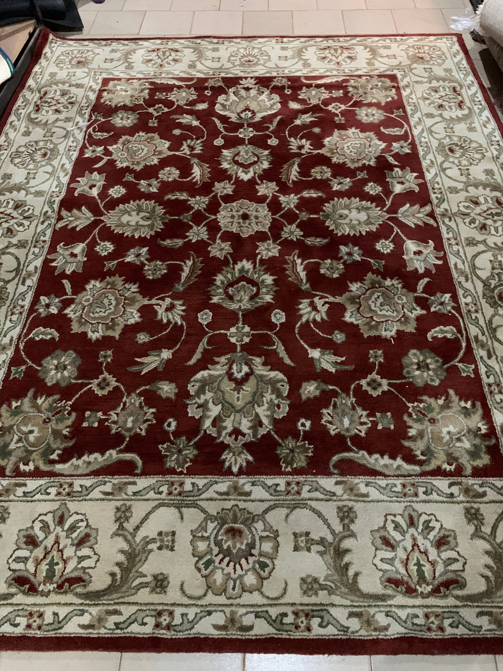 Tapis/ Lot de 140,000 FCFA Taille 238cm X 304cm