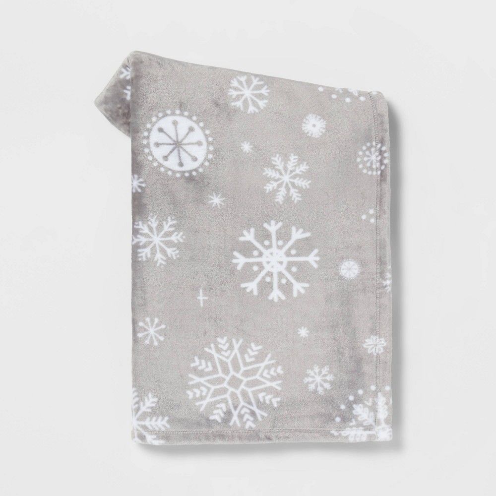 Snowflake Printed Plush Christmas Throw Blanket Gray - Wondershop™
