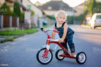 
              Radio Flyer, tricycle à deux ponts rouge classique, roue avant de 12 po, rouge. MOUA
            