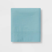 
              Twin/Twin XL 4pk Solid Microfiber Fitted Sheet White - Room Essentials™ (Please be advised that sets may be missing pieces or otherwise incomplete.)
            