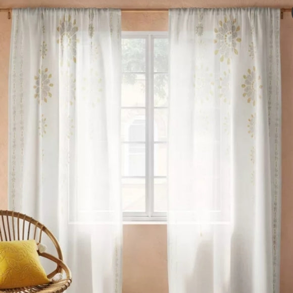 137cm x 213cm Amber Medallion Sheer Curtain Panel Off White ( ONE Panel)